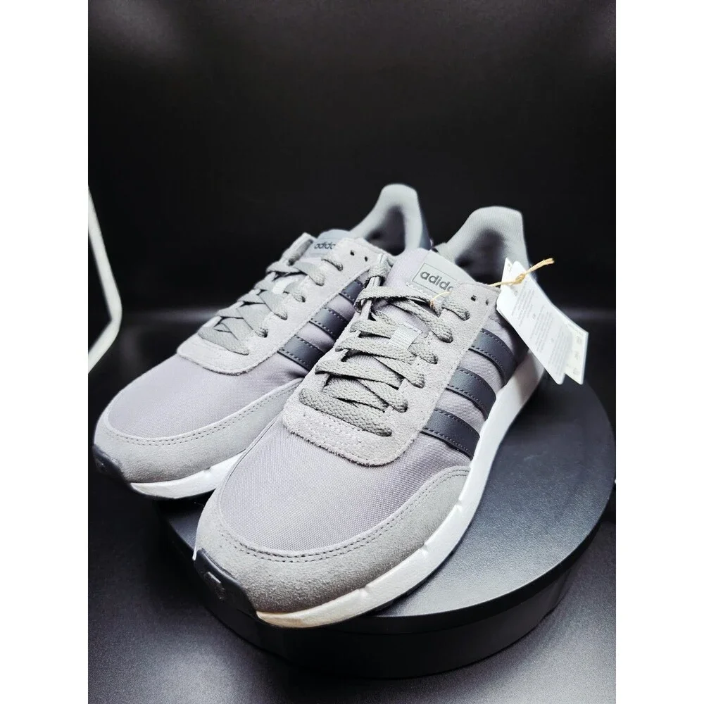 adidas Run 60s 2.0 Grey/Carbon/White Men’s Low Top Lace-Up Suede SIZE US 8.5 MEN